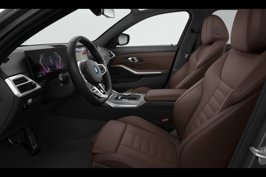BMW 3 Serie Touring 330e M-Sport - Pano - LCI 2 - ACC - Trekhaak - Widescreen - Hifi
