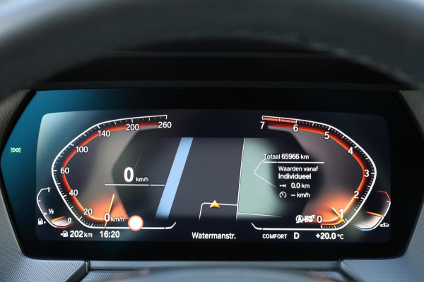 BMW 1-serie 118i M-SPORT LED+XENON/VIRTUAL/SFEER/PANORAMADAK/LEER+S.VERWARMING/LMV/CAM/LINE/ACC/ECC/12 MDN GARANTIE!