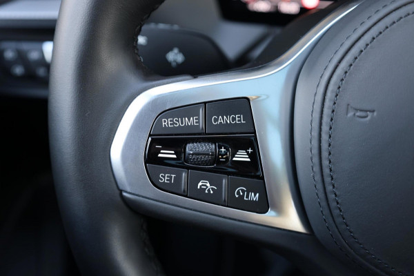 BMW 1-serie 118i M-SPORT LED+XENON/VIRTUAL/SFEER/PANORAMADAK/LEER+S.VERWARMING/LMV/CAM/LINE/ACC/ECC/12 MDN GARANTIE!