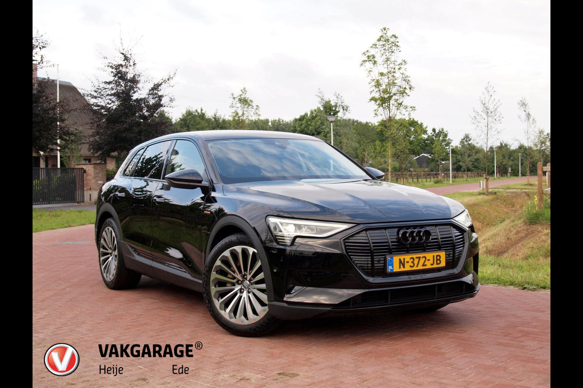 Audi e-tron 55 quattro edition 95 kWh | Cruise Control | Parkeersensoren | DAB | NL-Auto |
