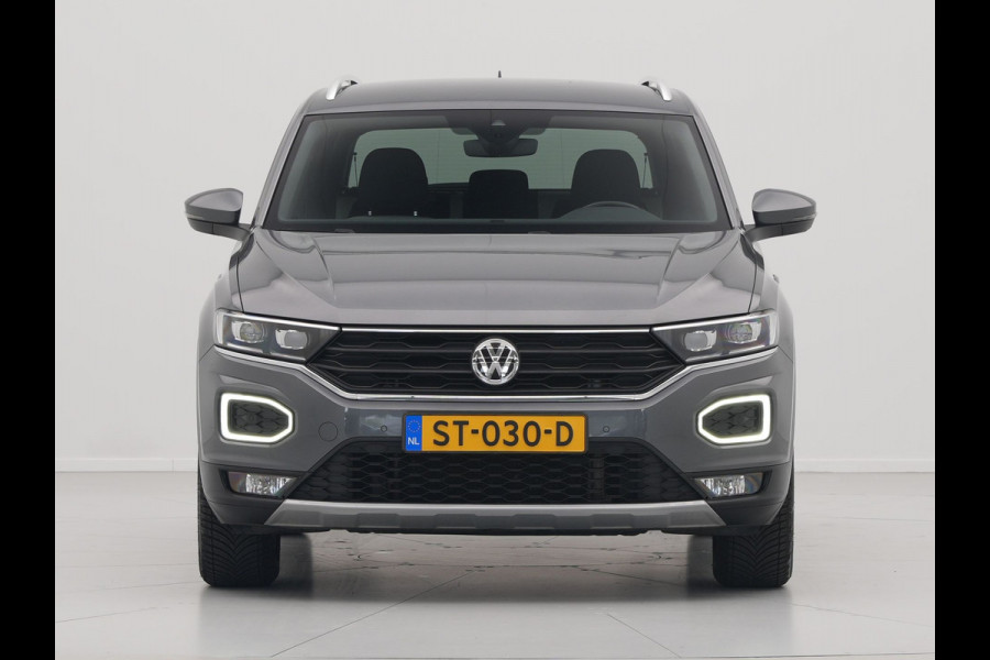 Volkswagen T-Roc 1.5 TSI 150pk DSG Sport Navigatie Trekhaak Virtual cockpit Acc Carplay 95