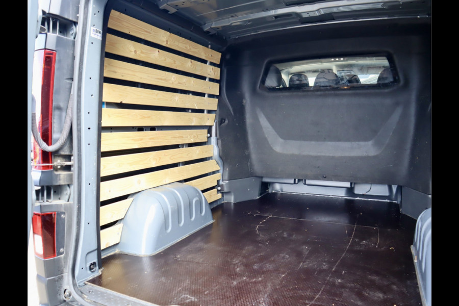 Nissan Primastar 2.0 dCi AUTOMAAT DUBBELE CABINE MARGE/BTW VRIJ