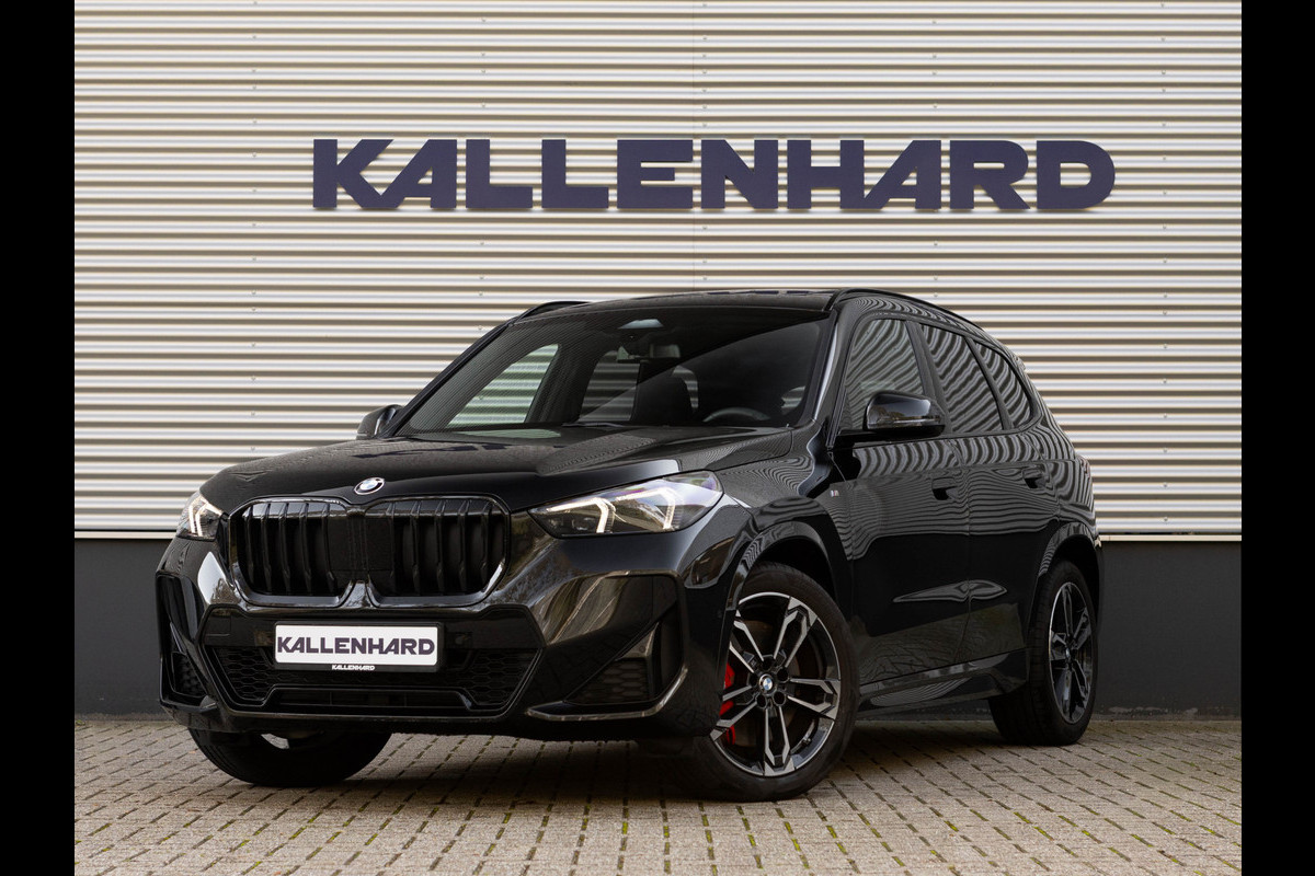 BMW X1 sDrive18i M-Sport Pro - Pano - Trekhaak - Driving Ass Plus - Harman Kardon BMW X1 sDrive18i M-Sport Pro - Pano - Trekhaak - Driving Ass Plus - Harman Kardon