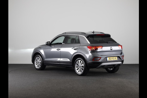Volkswagen T-Roc 1.5 TSI Life Edition 150 PK DSG | Navigatie | Parkeercamera | Keyless entry |