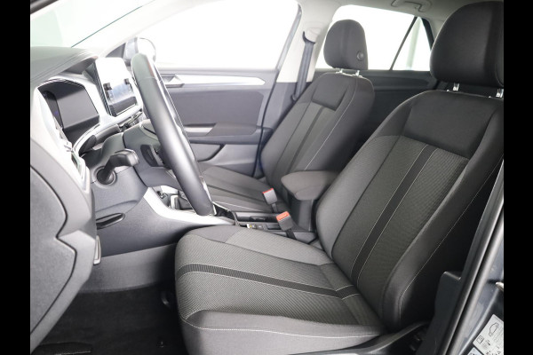 Volkswagen T-Roc 1.5 TSI Life Edition 150 PK DSG | Navigatie | Parkeercamera | Keyless entry |