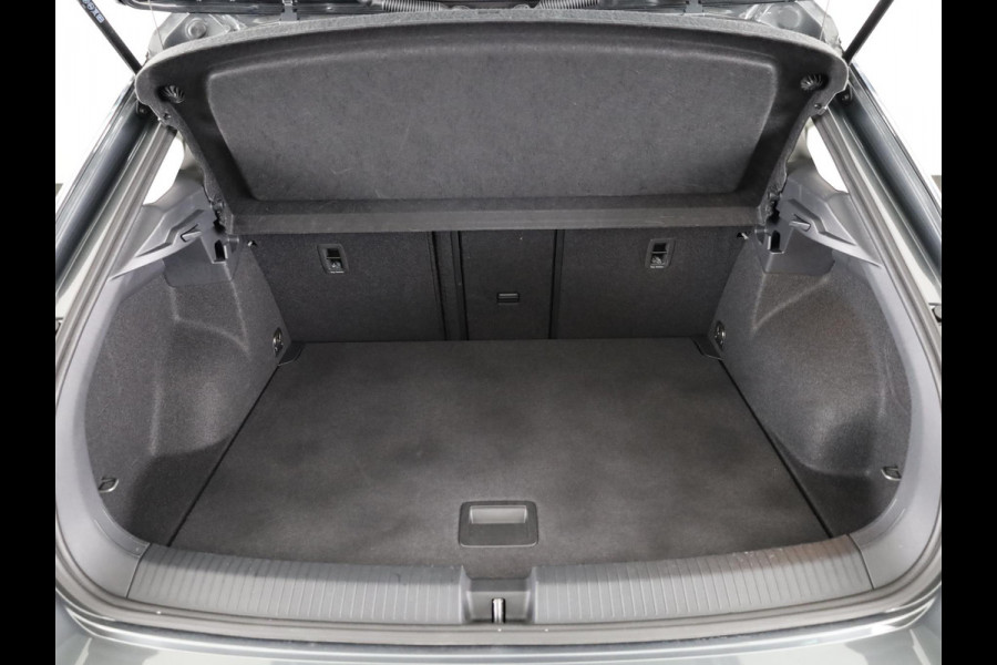 Volkswagen T-Roc 1.5 TSI Life Edition 150 PK DSG | Navigatie | Parkeercamera | Keyless entry |