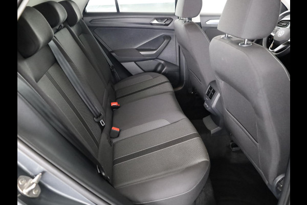 Volkswagen T-Roc 1.5 TSI Life Edition 150 PK DSG | Navigatie | Parkeercamera | Keyless entry |
