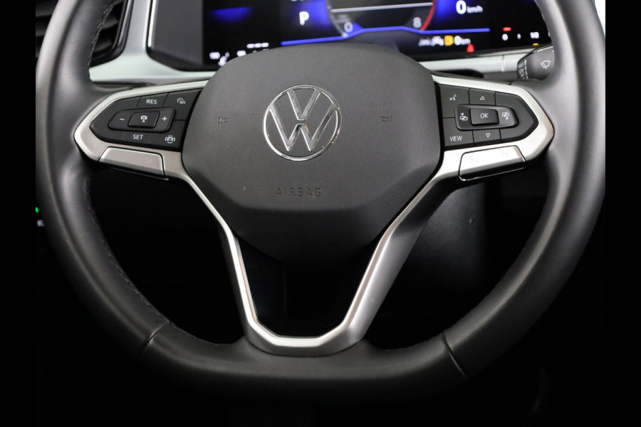 Volkswagen T-Roc 1.5 TSI Life Edition 150 PK DSG | Navigatie | Parkeercamera | Keyless entry |