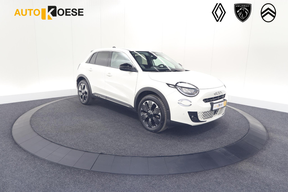 Fiat 600 1.2 Hybrid 100 DCT6 La Prima | Camera | Adaptieve Cruise Control | Dodehoekdetectie | Stoelverwarming Fiat 600 1.2 Hybrid 100 DCT6 La Prima | Camera | Adaptieve Cruise Control | Dodehoekdetectie | Stoelverwarming