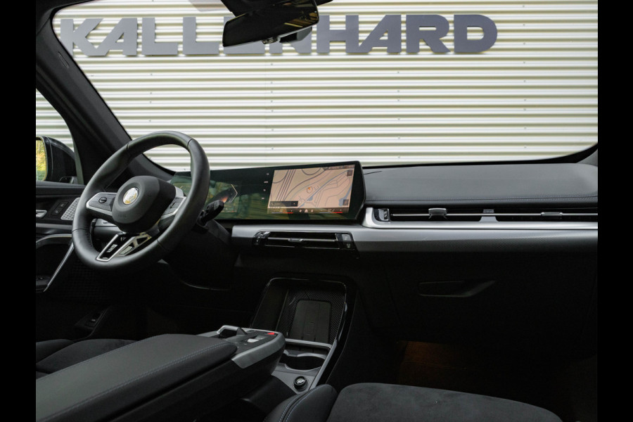 BMW X1 sDrive18i M-Sport Pro - Pano - Trekhaak - Driving Ass Plus - Harman Kardon