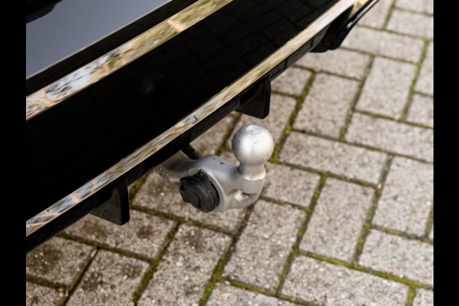 BMW X1 sDrive18i M-Sport Pro - Pano - Trekhaak - Driving Ass Plus - Harman Kardon