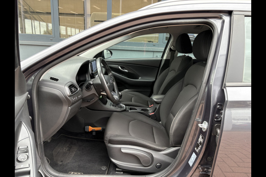 Hyundai i30 Wagon 1.0 T-GDi 120pk Comfort CAMERA/CARPLAY/NAVI/CLIMA/CRUISE/PDC