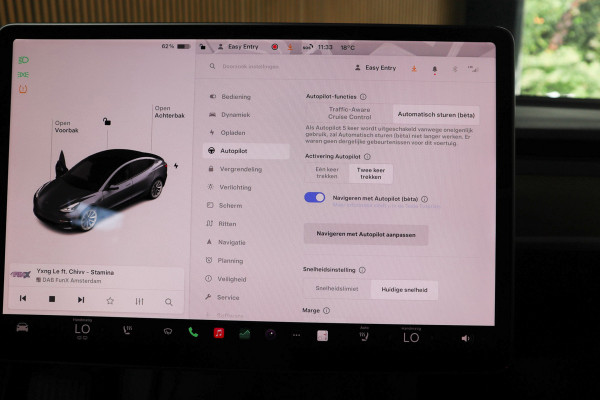 Tesla Model 3 Long Range AWD Dual Motor 75 kWh Autopilot ACC 360° Stuurverwarming Leer PDC Navi Panoramadak Elektr. achterklep Stoelverwarming voor & achter Climate voor & achter LM velgen BTW auto! Nieuw!