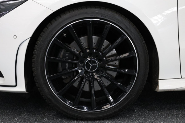 Mercedes-Benz CLA-Klasse 250 AMG Line LED/VIRTUAL/SFEER/PANOR/ALCANTARA+S.VERWARMING/LMV/CRUISE/ECC/12 MDN GARANTIE!
