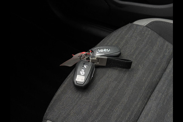 Jeep Avenger Longitude 54 kWh | Navi | Carplay | Stoelverwarming |