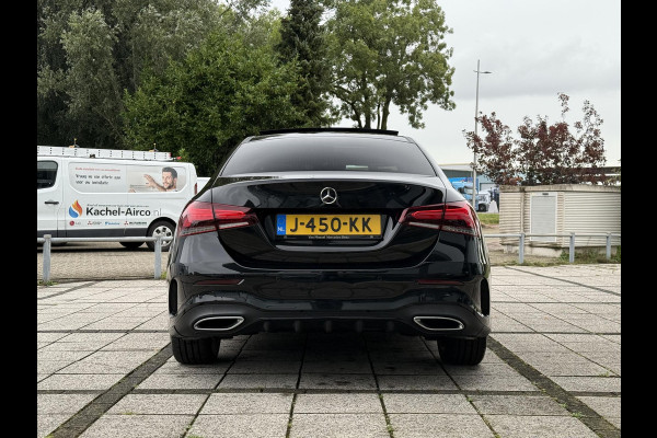Mercedes-Benz A-Klasse 180d Aut. Business Sol. AMG | Panorama | Mood Light Sfeer | Burmester | Memory | Multi Beam | Full