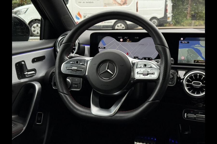 Mercedes-Benz A-Klasse 180d Aut. Business Sol. AMG | Panorama | Mood Light Sfeer | Burmester | Memory | Multi Beam | Full