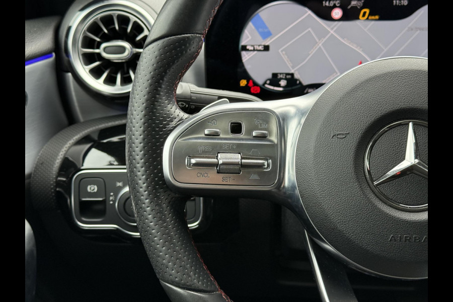 Mercedes-Benz A-Klasse 180d Aut. Business Sol. AMG | Panorama | Mood Light Sfeer | Burmester | Memory | Multi Beam | Full