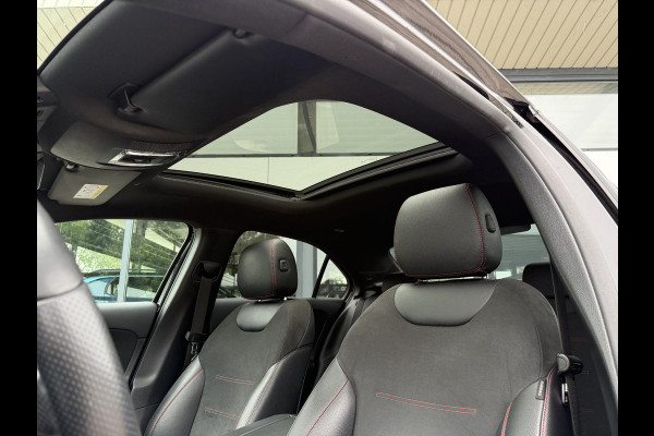 Mercedes-Benz A-Klasse 180d Aut. Business Sol. AMG | Panorama | Mood Light Sfeer | Burmester | Memory | Multi Beam | Full
