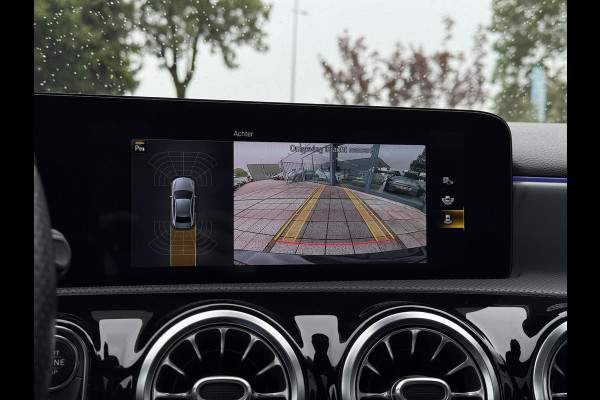 Mercedes-Benz A-Klasse 180d Aut. Business Sol. AMG | Panorama | Mood Light Sfeer | Burmester | Memory | Multi Beam | Full