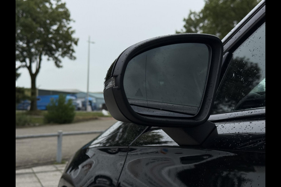 Mercedes-Benz A-Klasse 180d Aut. Business Sol. AMG | Panorama | Mood Light Sfeer | Burmester | Memory | Multi Beam | Full