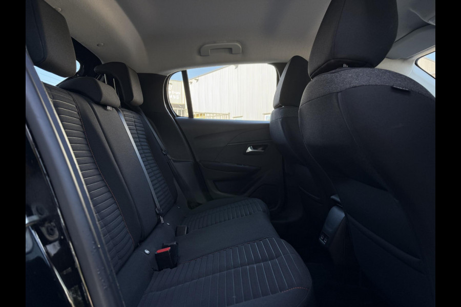 Peugeot e-208 EV Aut. Active Pack 50 kWh | Navi | Carplay | Stoel Verwarming | Cruise Control |