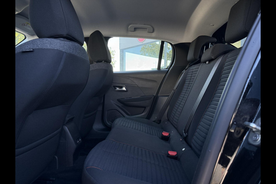 Peugeot e-208 EV Aut. Active Pack 50 kWh | Navi | Carplay | Stoel Verwarming | Cruise Control |