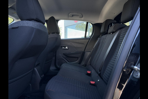 Peugeot e-208 EV Aut. Active Pack 50 kWh | Navi | Carplay | Stoel Verwarming | Cruise Control |
