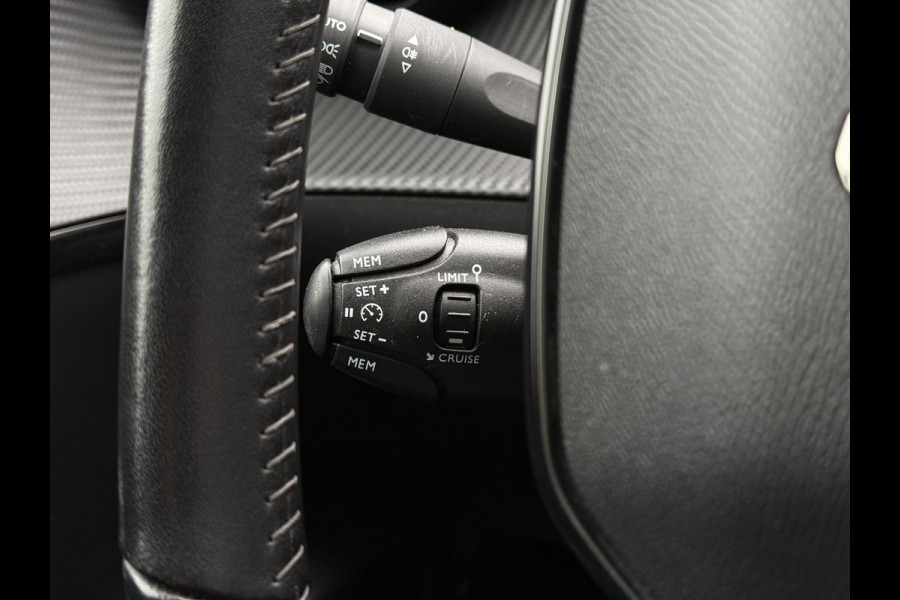 Peugeot e-208 EV Aut. Allure 50 kWh | Navi | Camera | Carplay |
