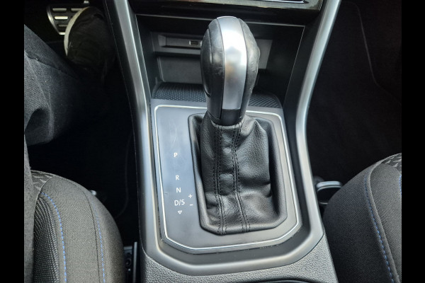 Volkswagen Touran 1.5 TSI Automaat Comfortline Business 7p LEd,Panorama,Nav/Camera Volkswagen Touran 1.5 TSI Automaat Comfortline Business 7p LEd,Panorama,Nav/Camera