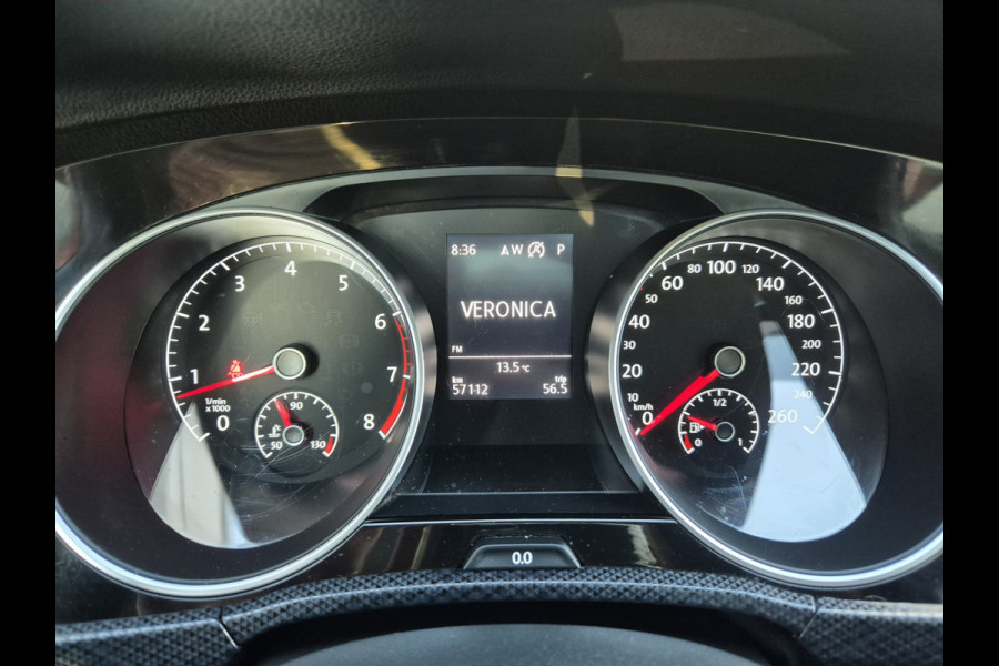 Volkswagen Touran 1.5 TSI Automaat Comfortline Business 7p LEd,Panorama,Nav/Camera Volkswagen Touran 1.5 TSI Automaat Comfortline Business 7p LEd,Panorama,Nav/Camera
