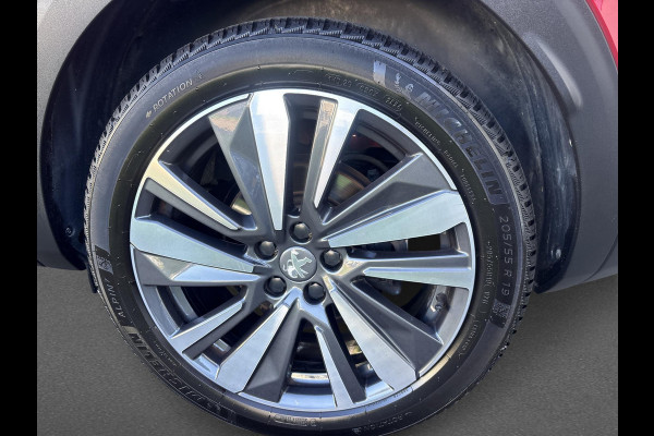 Peugeot 3008 1.2 PureTech Blue Lease Premium  | automaat | navigatie | 19" velgen | trekhaak | nieuwe distributieriem Peugeot 3008 1.2 PureTech Blue Lease Premium  | automaat | navigatie | 19" velgen | trekhaak | nieuwe distributieriem