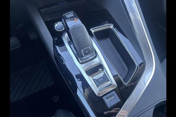 Peugeot 3008 1.2 PureTech Blue Lease Premium  | automaat | navigatie | 19" velgen | trekhaak | nieuwe distributieriem Peugeot 3008 1.2 PureTech Blue Lease Premium  | automaat | navigatie | 19" velgen | trekhaak | nieuwe distributieriem