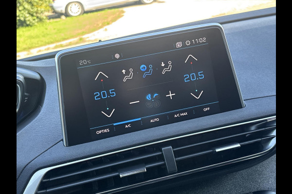 Peugeot 3008 1.2 PureTech Blue Lease Premium  | automaat | navigatie | 19" velgen | trekhaak | nieuwe distributieriem Peugeot 3008 1.2 PureTech Blue Lease Premium  | automaat | navigatie | 19" velgen | trekhaak | nieuwe distributieriem