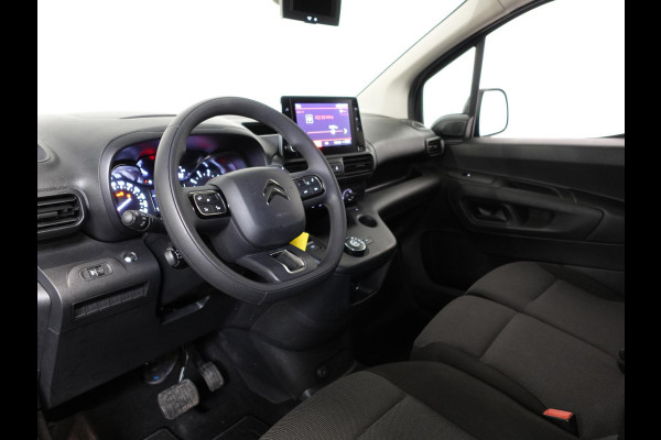Citroën Berlingo 130PK Automaat L2 Navigatie Apple carplay/ Android Auto Cruise control Trekhaak parkeersensoren 3-Zits Euro6 Citroën Berlingo 130PK Automaat L2 Navigatie Apple carplay/ Android Auto Cruise control Trekhaak parkeersensoren 3-Zits Euro6