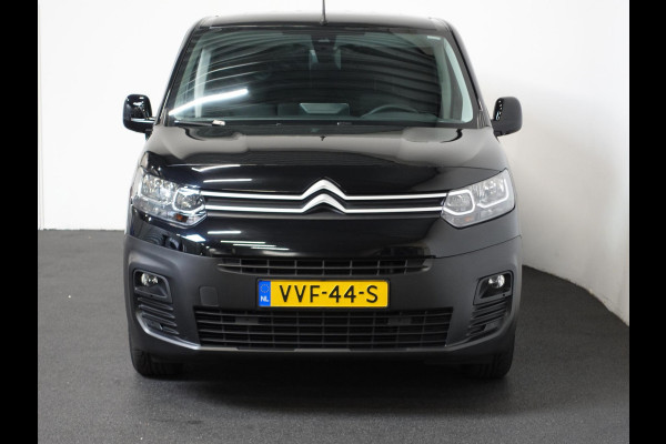 Citroën Berlingo 130PK Automaat L2 Navigatie Apple carplay/ Android Auto Cruise control Trekhaak parkeersensoren 3-Zits Euro6 Citroën Berlingo 130PK Automaat L2 Navigatie Apple carplay/ Android Auto Cruise control Trekhaak parkeersensoren 3-Zits Euro6