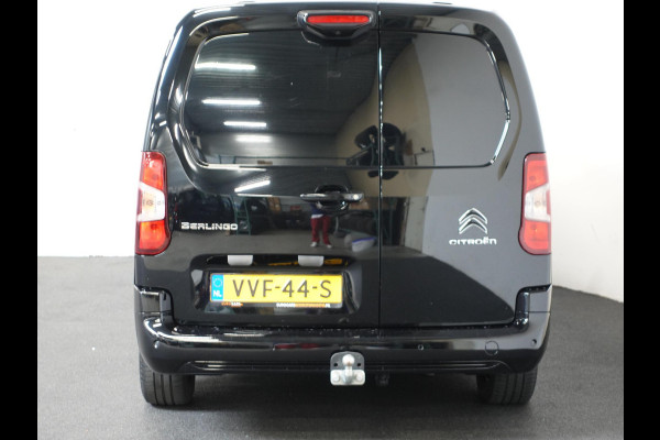 Citroën Berlingo 130PK Automaat L2 Navigatie Apple carplay/ Android Auto Cruise control Trekhaak parkeersensoren 3-Zits Euro6 Citroën Berlingo 130PK Automaat L2 Navigatie Apple carplay/ Android Auto Cruise control Trekhaak parkeersensoren 3-Zits Euro6