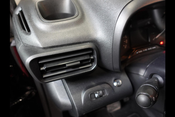 Citroën Berlingo 130PK Automaat L2 Navigatie Apple carplay/ Android Auto Cruise control Trekhaak parkeersensoren 3-Zits Euro6 Citroën Berlingo 130PK Automaat L2 Navigatie Apple carplay/ Android Auto Cruise control Trekhaak parkeersensoren 3-Zits Euro6