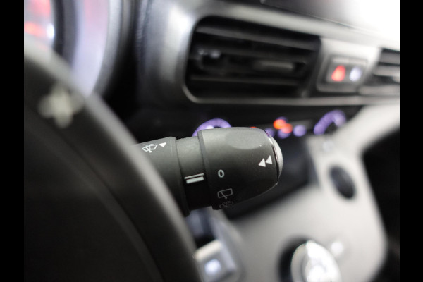Citroën Berlingo 130PK Automaat L2 Navigatie Apple carplay/ Android Auto Cruise control Trekhaak parkeersensoren 3-Zits Euro6 Citroën Berlingo 130PK Automaat L2 Navigatie Apple carplay/ Android Auto Cruise control Trekhaak parkeersensoren 3-Zits Euro6