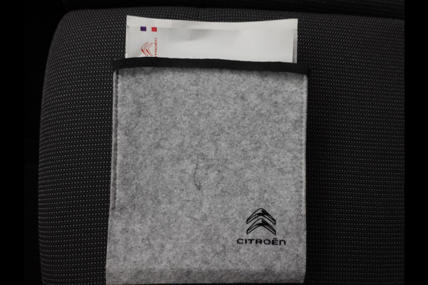 Citroën Berlingo 130PK Automaat L2 Navigatie Apple carplay/ Android Auto Cruise control Trekhaak parkeersensoren 3-Zits Euro6 Citroën Berlingo 130PK Automaat L2 Navigatie Apple carplay/ Android Auto Cruise control Trekhaak parkeersensoren 3-Zits Euro6