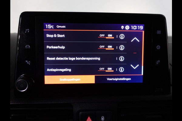 Citroën Berlingo 130PK Automaat L2 Navigatie Apple carplay/ Android Auto Cruise control Trekhaak parkeersensoren 3-Zits Euro6 Citroën Berlingo 130PK Automaat L2 Navigatie Apple carplay/ Android Auto Cruise control Trekhaak parkeersensoren 3-Zits Euro6