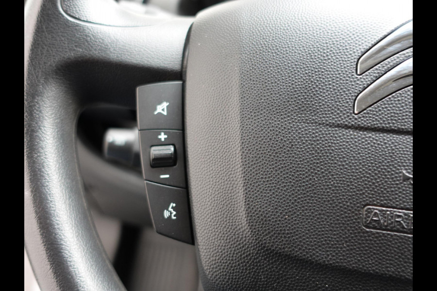 Citroën Jumper L2H2 120pk Navigatie Camera Airco Cruise control Trekhaak Sidebars 3-zits Euro6 Citroën Jumper L2H2 120pk Navigatie Camera Airco Cruise control Trekhaak Sidebars 3-zits Euro6