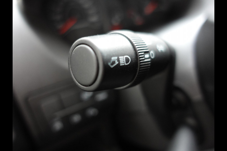 Citroën Jumper L2H2 120pk Navigatie Camera Airco Cruise control Trekhaak Sidebars 3-zits Euro6 Citroën Jumper L2H2 120pk Navigatie Camera Airco Cruise control Trekhaak Sidebars 3-zits Euro6