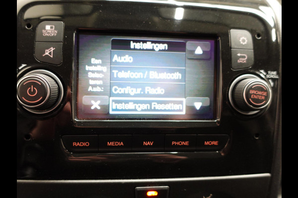 Citroën Jumper L2H2 120pk Navigatie Camera Airco Cruise control Trekhaak Sidebars 3-zits Euro6 Citroën Jumper L2H2 120pk Navigatie Camera Airco Cruise control Trekhaak Sidebars 3-zits Euro6