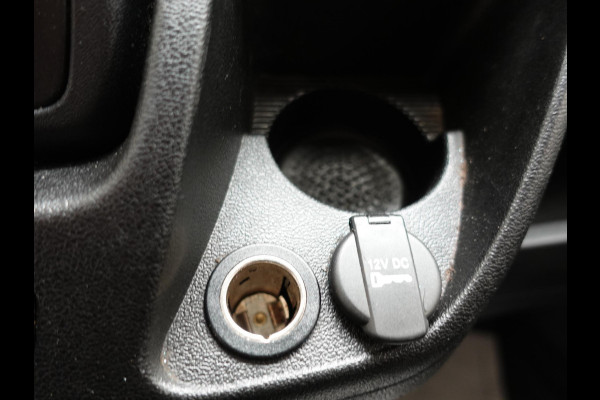 Citroën Jumper L2H2 120pk Navigatie Camera Airco Cruise control Trekhaak Sidebars 3-zits Euro6 Citroën Jumper L2H2 120pk Navigatie Camera Airco Cruise control Trekhaak Sidebars 3-zits Euro6