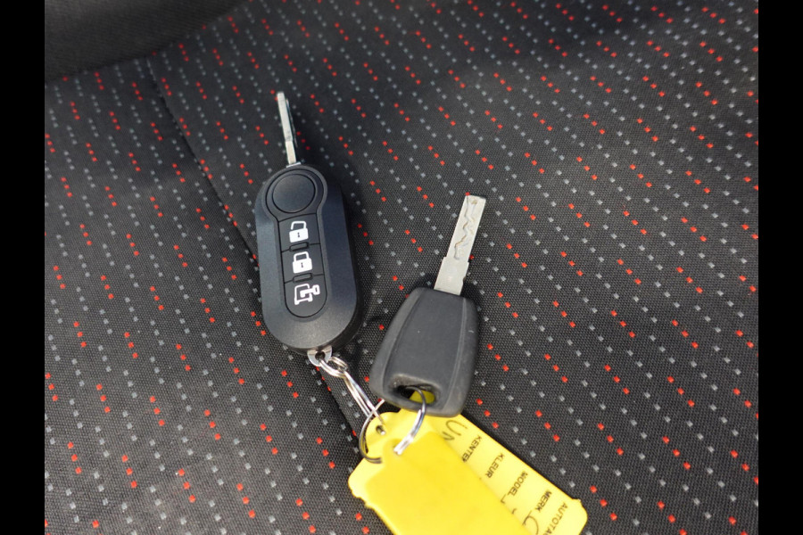 Citroën Jumper L2H2 120pk Navigatie Camera Airco Cruise control Trekhaak Sidebars 3-zits Euro6 Citroën Jumper L2H2 120pk Navigatie Camera Airco Cruise control Trekhaak Sidebars 3-zits Euro6