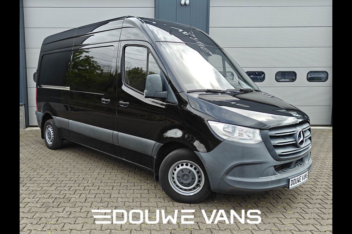 Mercedes-Benz Sprinter Automaat 214 L2 H2 MBUX Trekhaak Airco Mercedes-Benz Sprinter Automaat 214 L2 H2 MBUX Trekhaak Airco