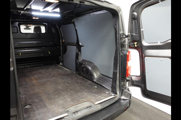 Citroën Jumpy 122pk Automaat XL L3H1 Sport Edition Trekhaak Navigatie 360 Camera Cruise control Standkachel Parkeersensoren LED Citroën Jumpy 122pk Automaat XL L3H1 Sport Edition Trekhaak Navigatie 360 Camera Cruise control Standkachel Parkeersensoren LED