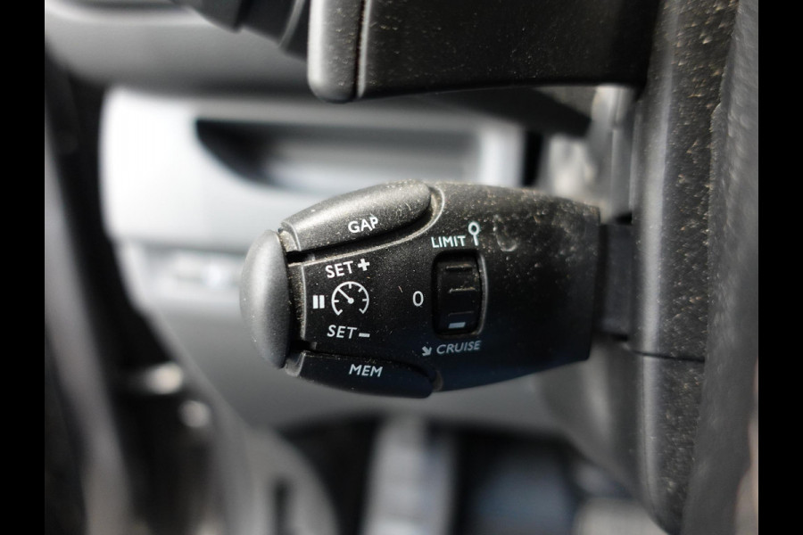 Citroën Jumpy 122pk Automaat XL L3H1 Sport Edition Trekhaak Navigatie 360 Camera Cruise control Standkachel Parkeersensoren LED Citroën Jumpy 122pk Automaat XL L3H1 Sport Edition Trekhaak Navigatie 360 Camera Cruise control Standkachel Parkeersensoren LED