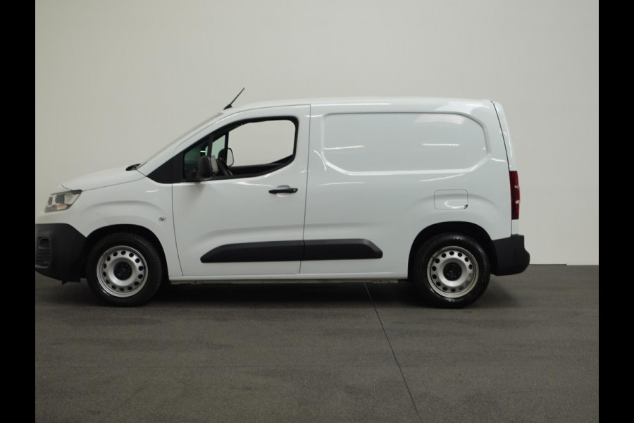 Citroën Berlingo 130pk Automaat Apple Carplay Cruise control Parkeersensoren 3-zits Airco Euro6 Citroën Berlingo 130pk Automaat Apple Carplay Cruise control Parkeersensoren 3-zits Airco Euro6
